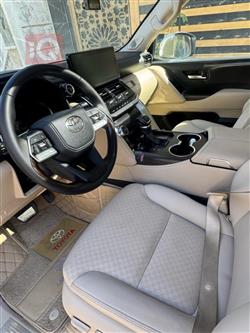 تويوتا لاندكروزر